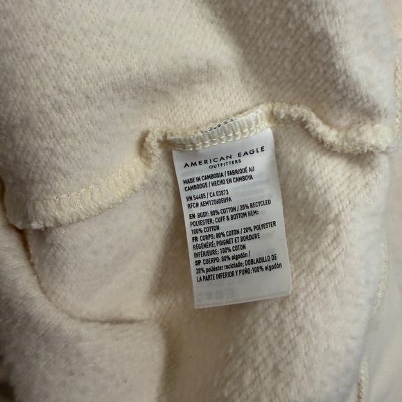 American Eagle Outfitters size Large Cream Scoop Neck Sweatshirt.Effortless - Picture 6 of 10